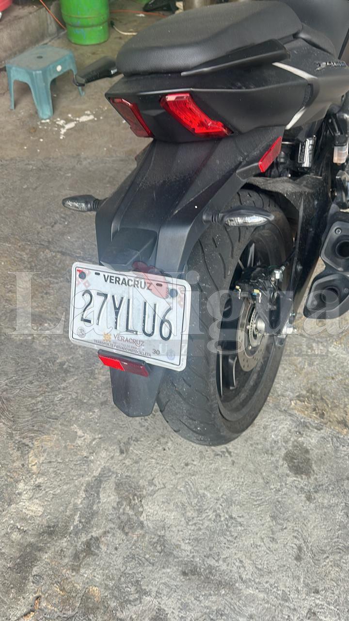 Delincuente es captado tras el robo de una motocicleta en Orizaba