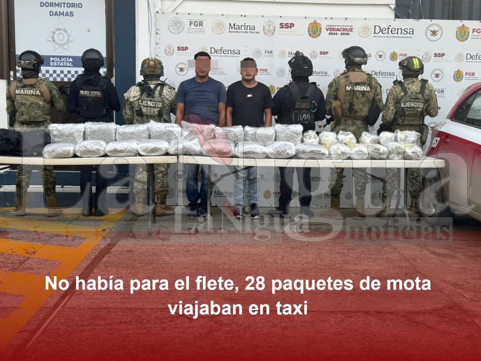 Aseguran taxi con droga durante operativo en Poza Rica; hay dos detenidos