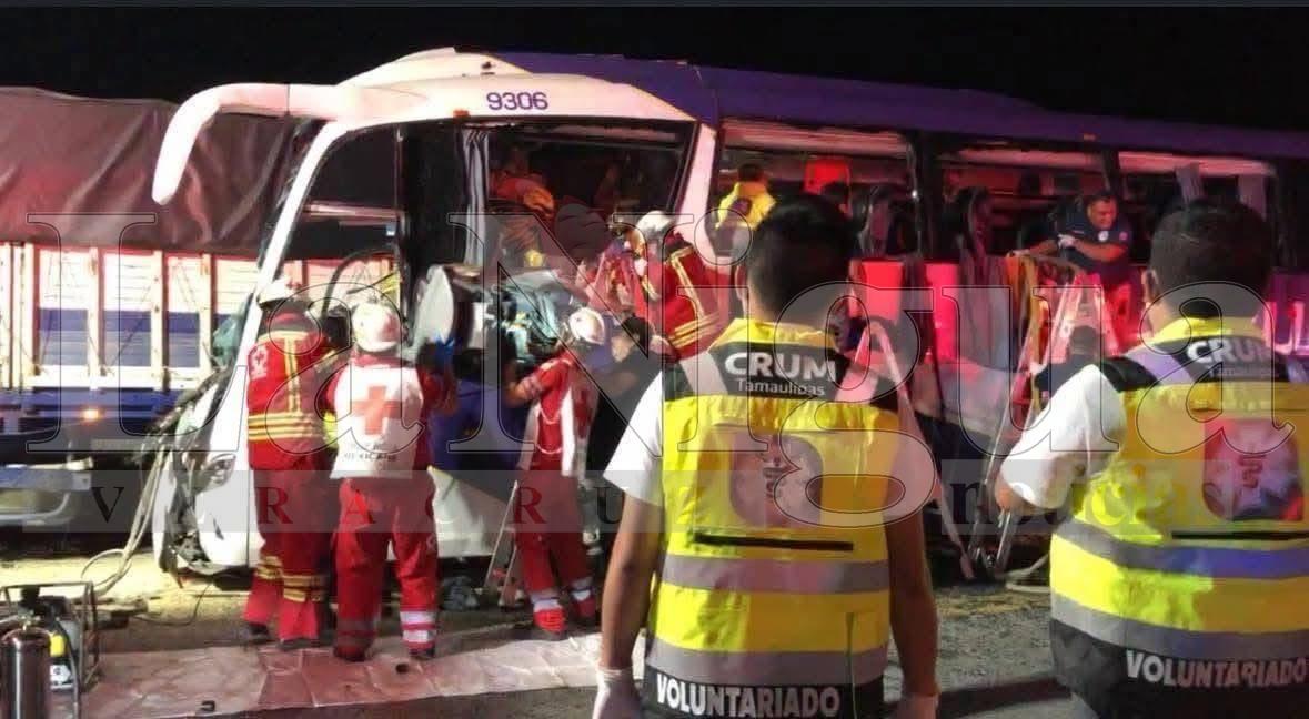 Niña sobrevive a accidente de autobús en Tamaulipas; buscan a sus familiares tras fallecimiento de su madre.