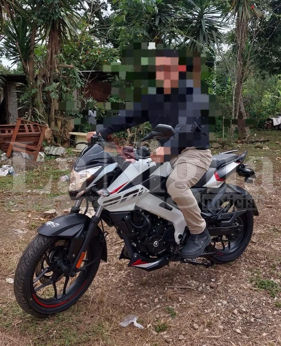 Roban motocicleta afuera de empresa en el bulevar Córdoba–Fortín