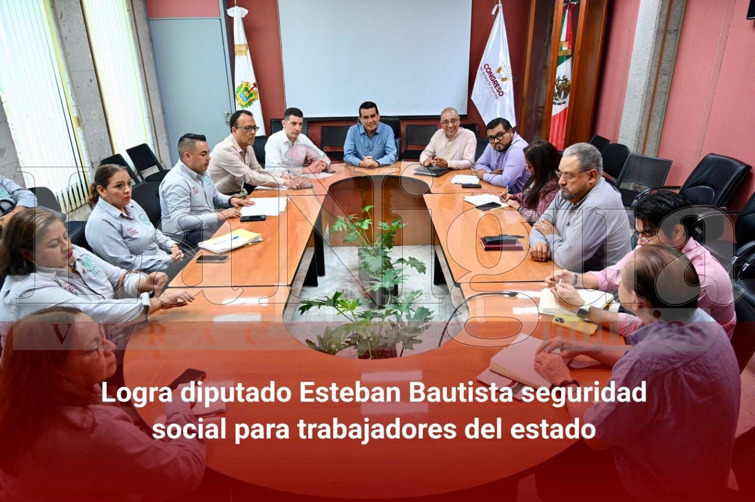 Logra diputado Esteban Bautista seguridad social para trabajadores del estado