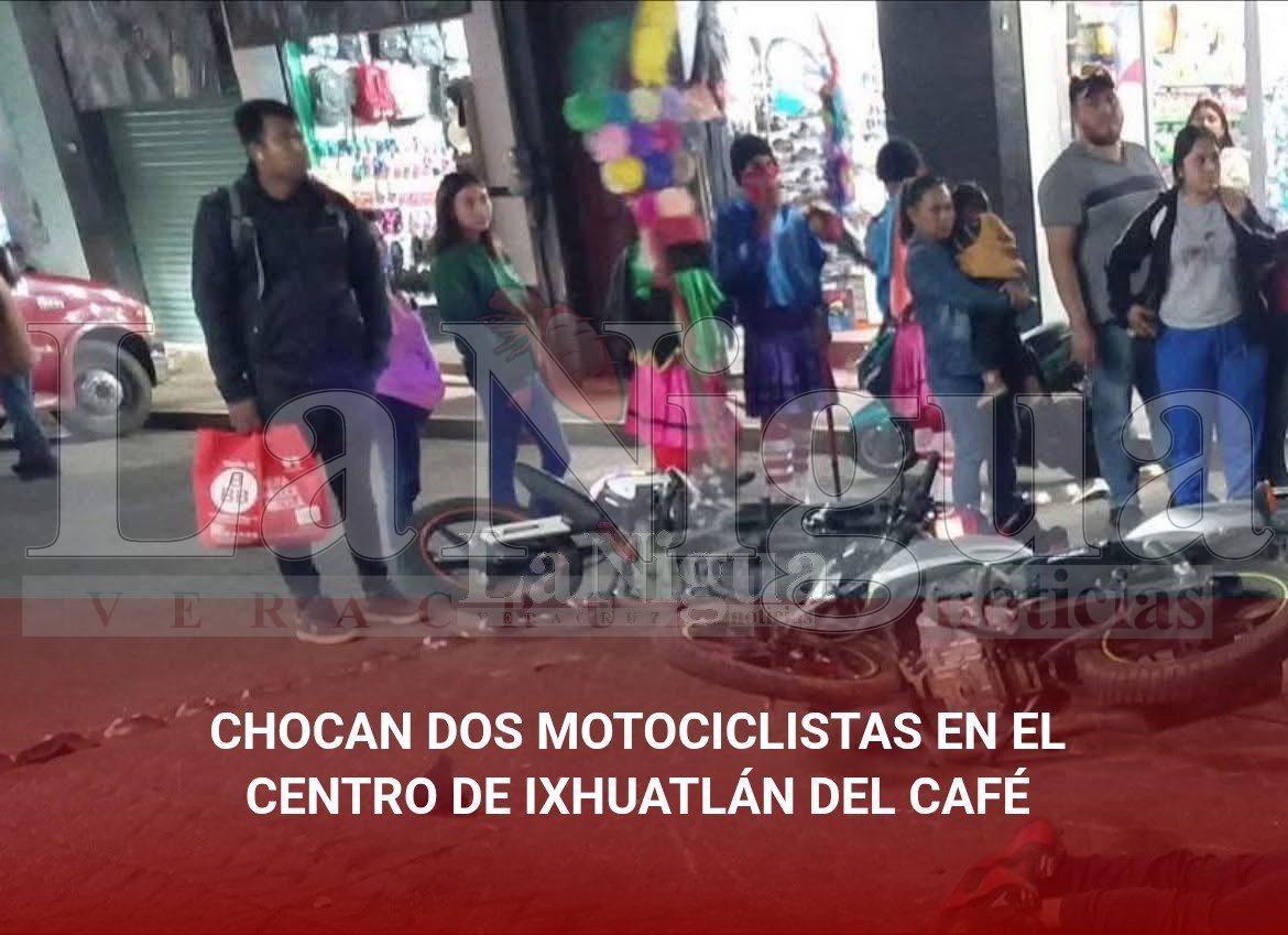 CHOCAN DOS MOTOCICLISTAS EN EL CENTRO DE IXHUATLÁN DEL CAFÉ