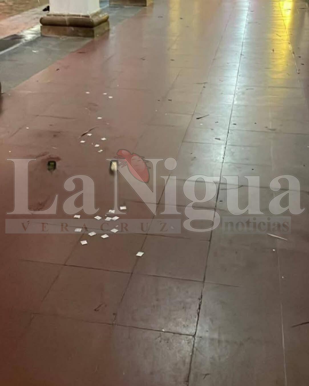 Aparecen bolsitas con presunta droga en diversos puntos de Acayucan; autoridades no se pronuncian.