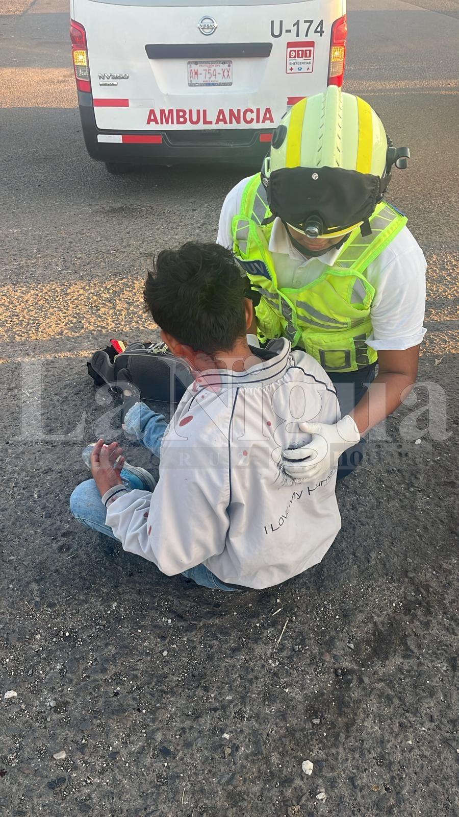 Motociclista resulta lesionado tras choque en la carretera Yanga–Cuitláhuac