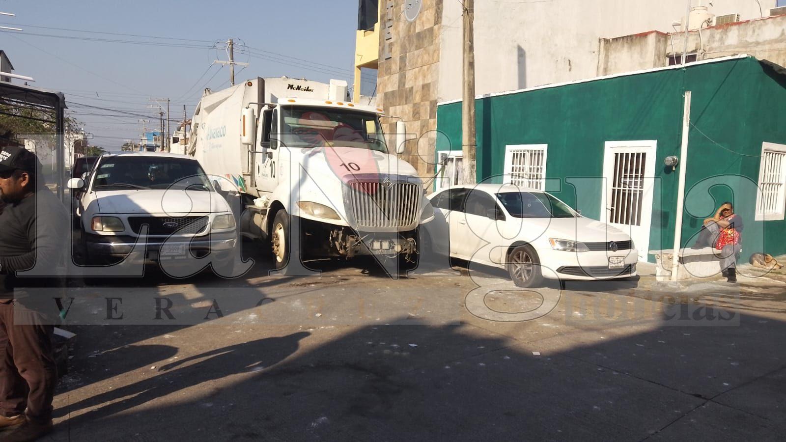 Tras varios días en crisis inicia recolección de basura en Alvarado