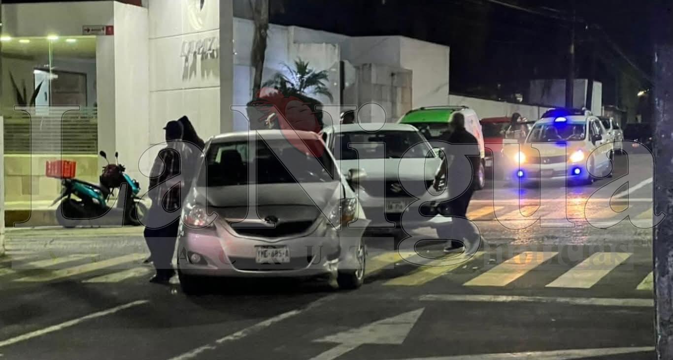 Choque entre dos vehículos particulares en la avenida 9 y calle 6 de Córdoba