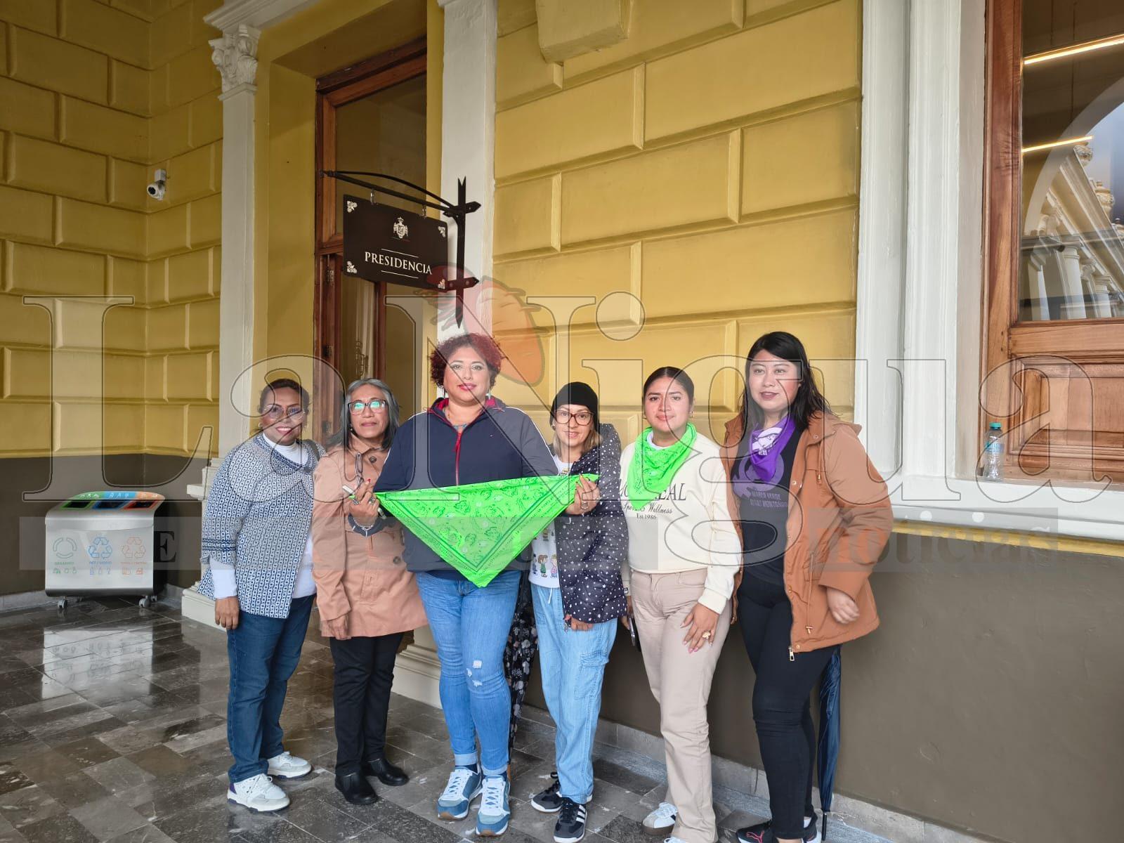 Marea Verde se reúne con alcalde de Orizaba para exigir acciones concretas contra la violencia de género