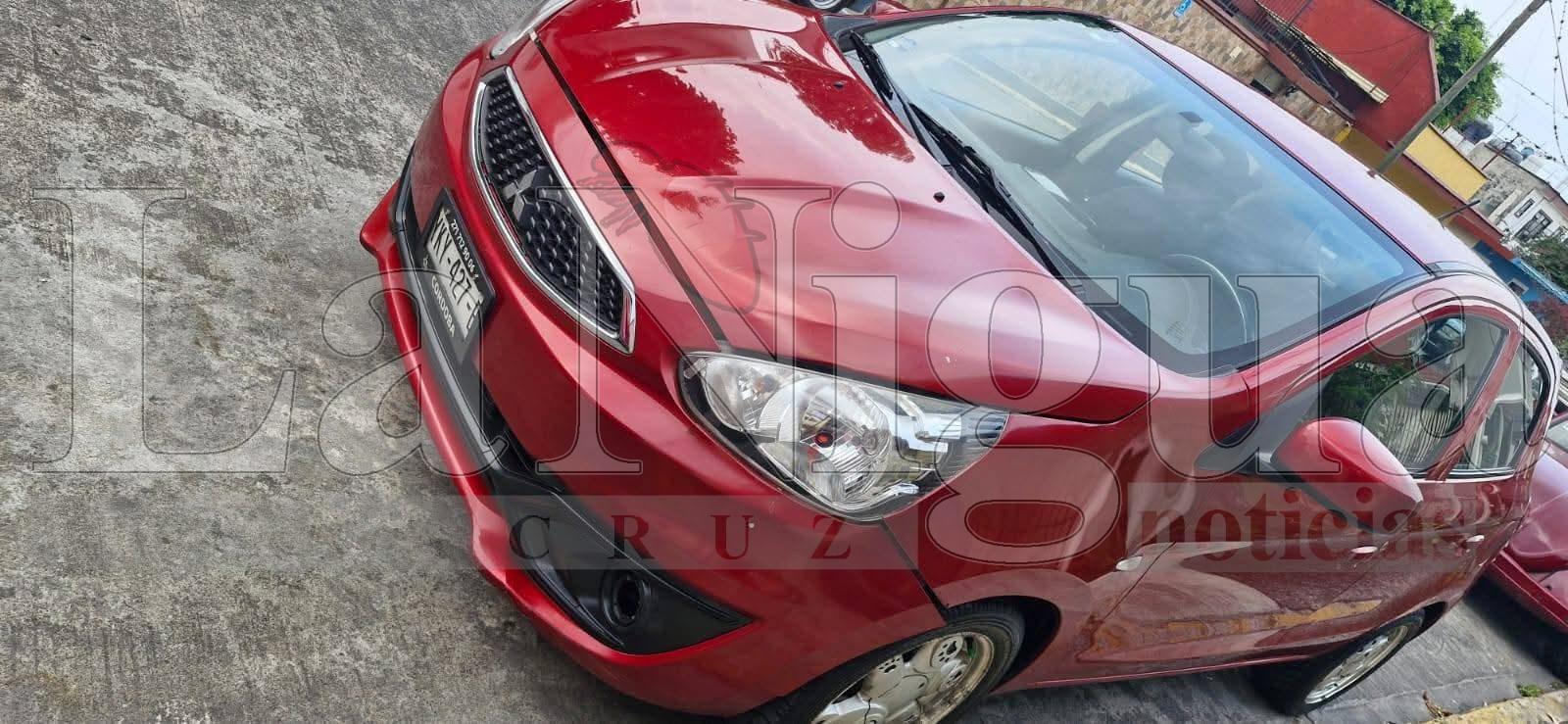 Reportan robo de vehículo en inmediaciones de Plaza Cristal, Córdoba