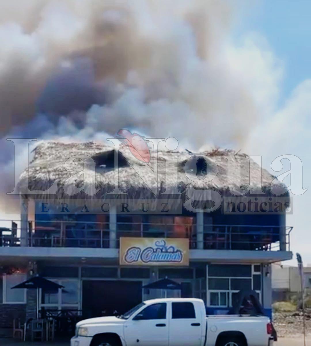 Incendian bar “El Calamar” y les dejan lona con amenazas
