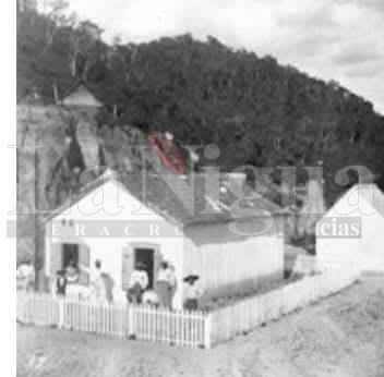 Un día como hoy: Inauguración de la estación de servicio ferrocarril de Atoyac, Ver.