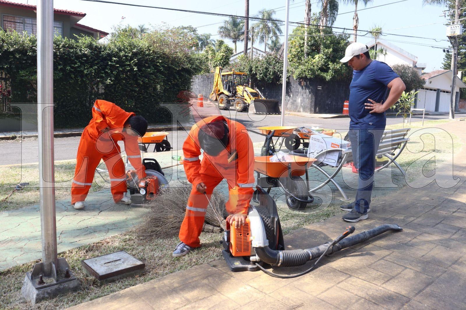 Realizan rehabilitación y limpieza en el Parque Lineal