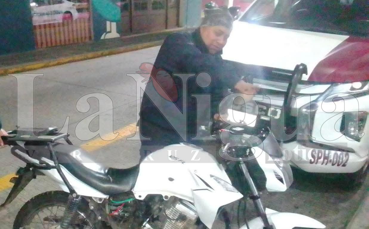 Asaltan a cobrador de Elektra en Huatusco; Policía Municipal recupera motocicleta robada