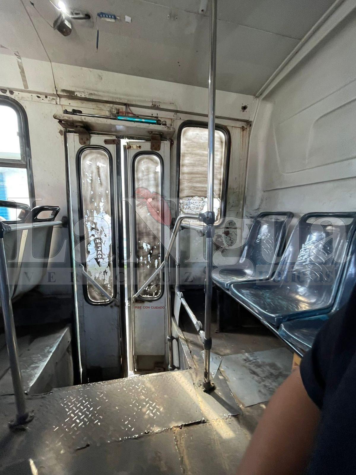 Transporte público de Coatzacoalcos opera con camiones viejos y sin supervisión