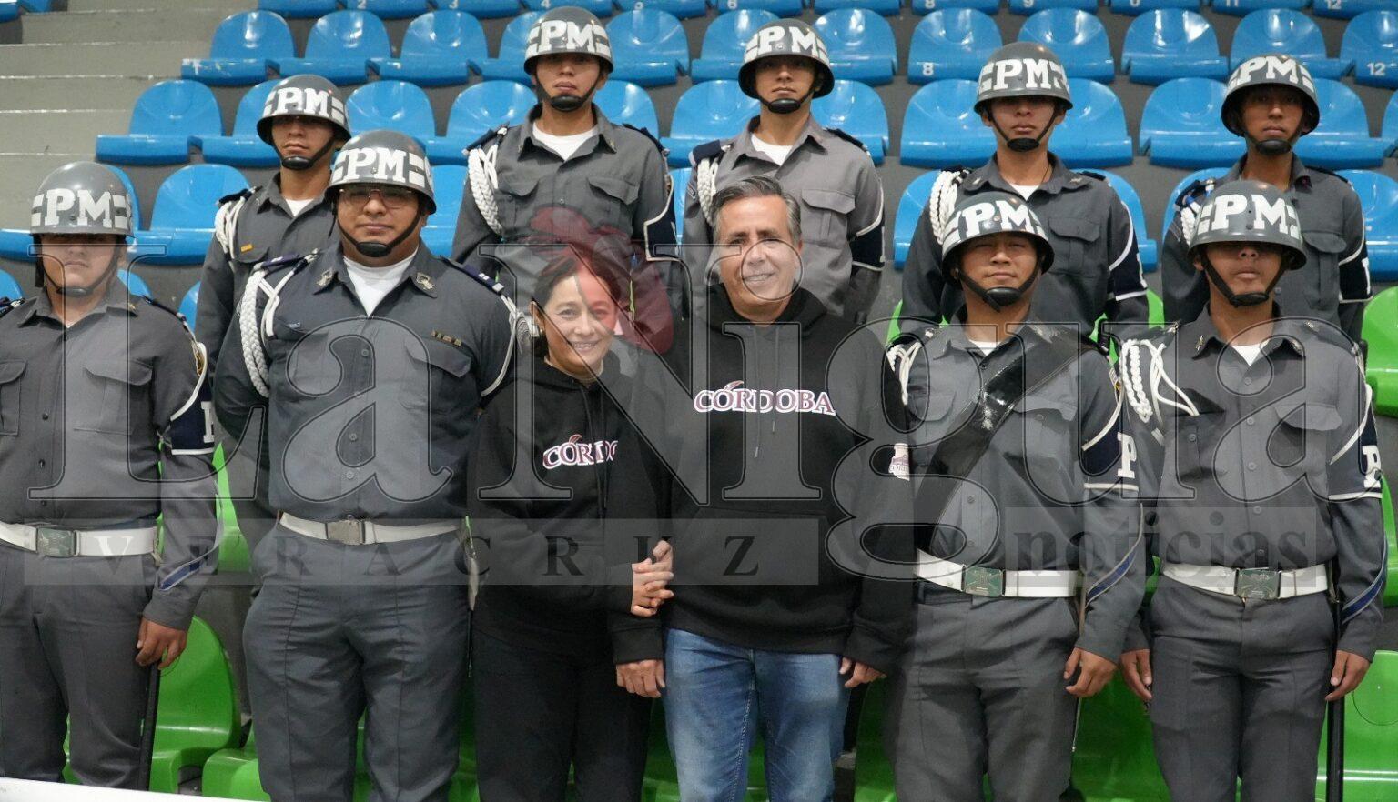 Abanderaron a deportistas rumbo al estatal de la Olimpiada Nacional