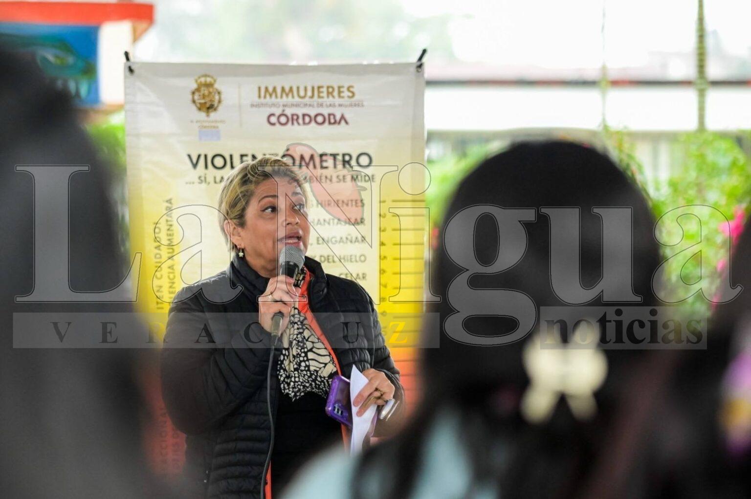 Mónica Ponce Zamudio, titular del Instituto Municipal de las Mujeres, ‘Al servicio de Córdoba’.