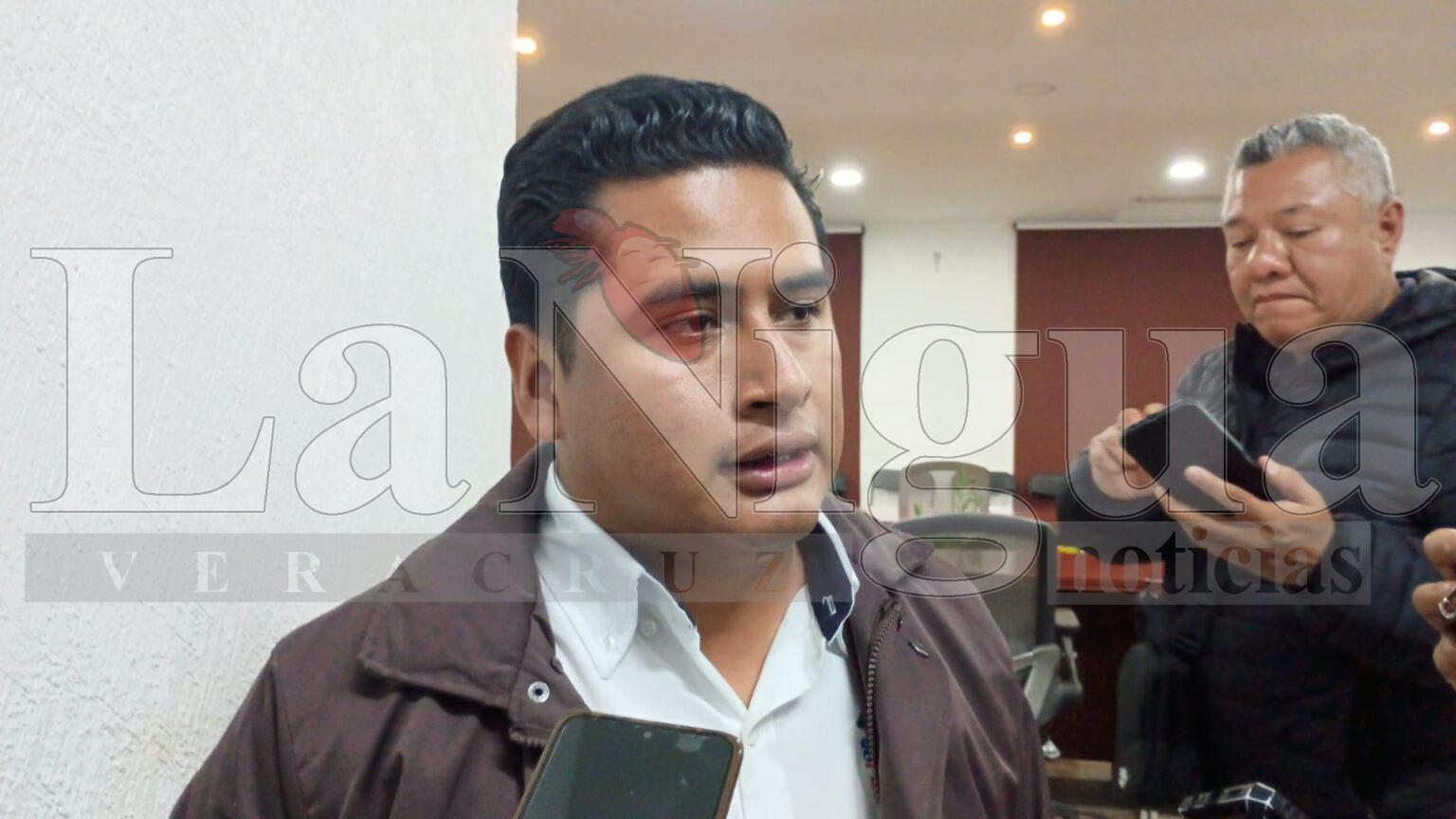 Municipios y Pemex unen esfuerzos para dragado de la presa El Infiernillo