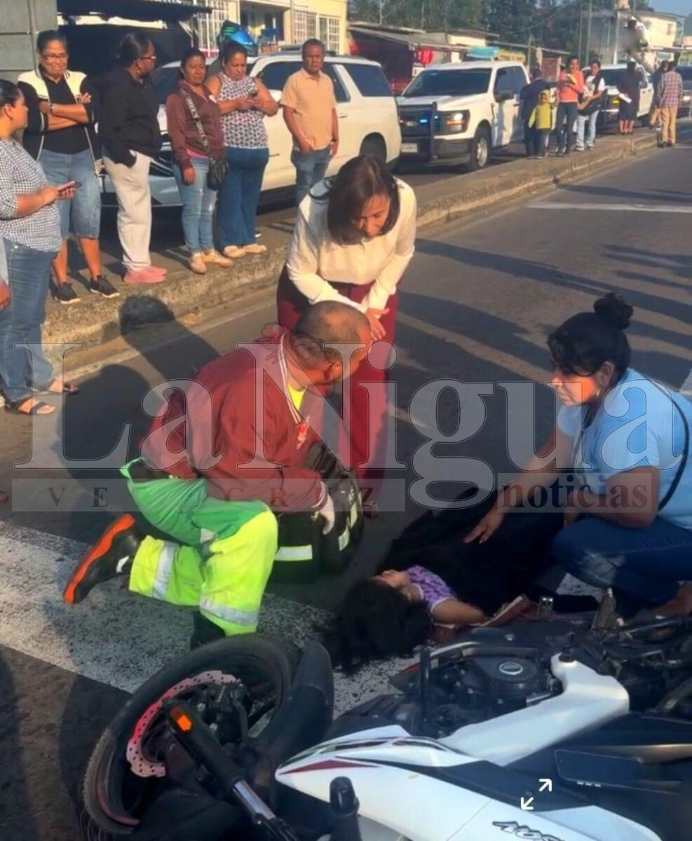 Gobernadora de Veracruz atiende accidente en Paso del Toro y manda a lesionados a Hospital privado