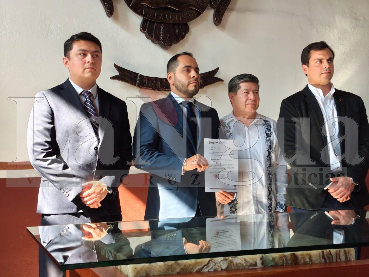 Asume Edgar Cruz Martínez la titularidad del Registro Civil de Orizaba