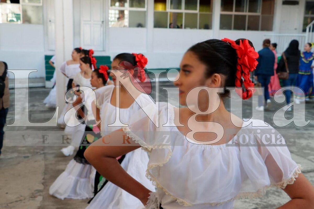 Implementa SEV estrategia Tejiendo Redes: Familia, Escuela y Comunidad