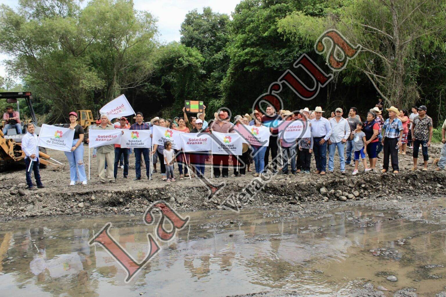Inicia construcción de puente vado en comunidad de Soledad de Doblado