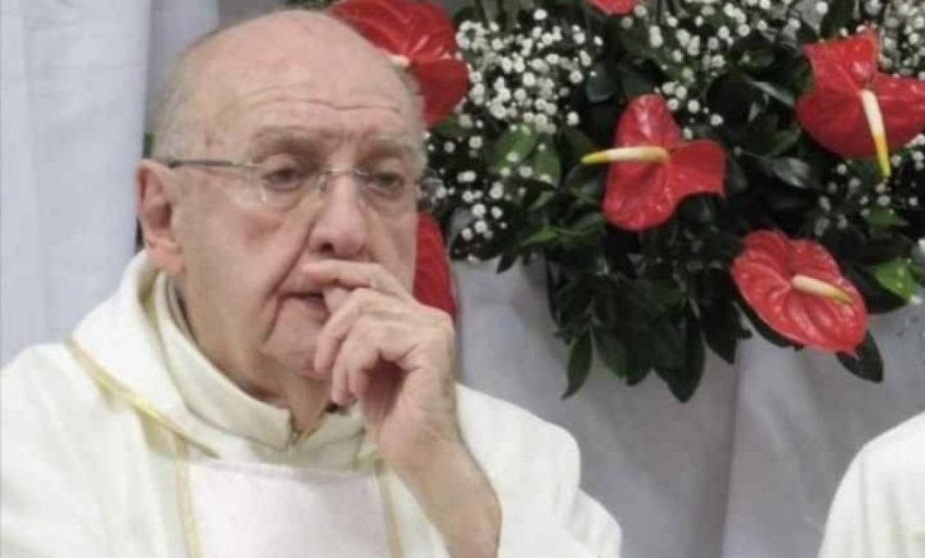 Fallece párroco Javier Rodríguez, tras varios días hospitalizado.