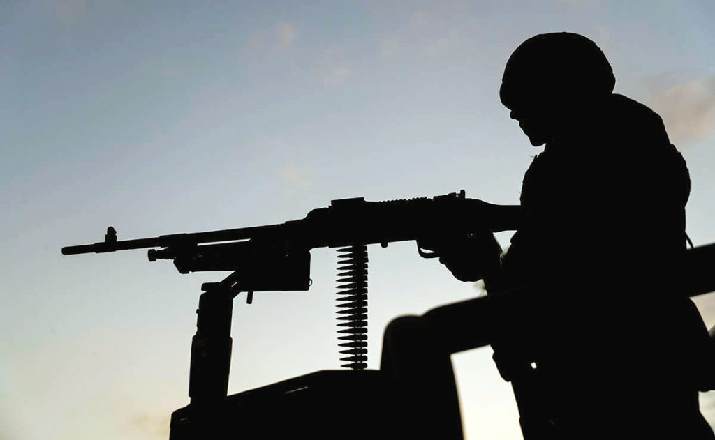 Militares de México pueden tomar el poder sin golpe de Estado, advierten