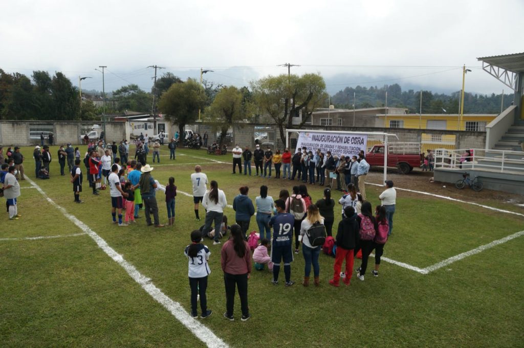 Rehabilitan campo deportivo de Mariano Escobedo