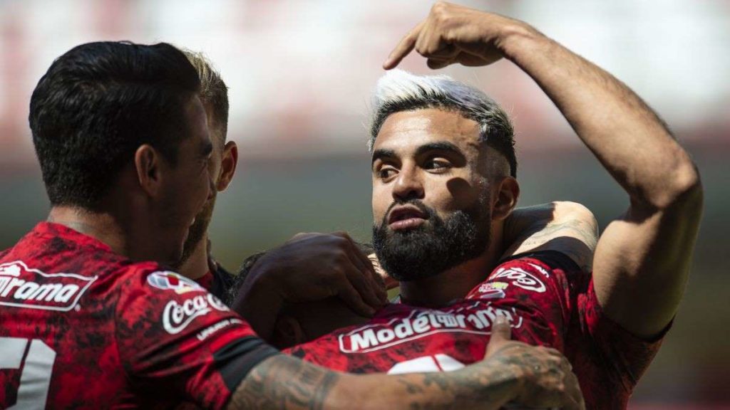 El VAR le robó a Pumas yToluca ganó 1-0 y es líder