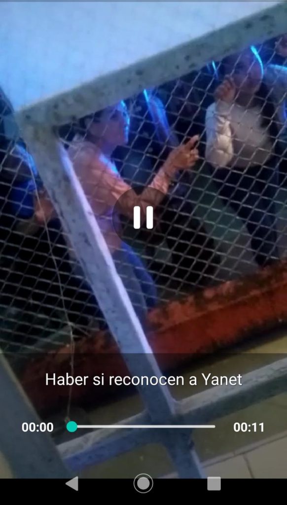 Directiva de Sedesol, Janeth Peralta en los vídeos de disturbios de Tepatlaxco.