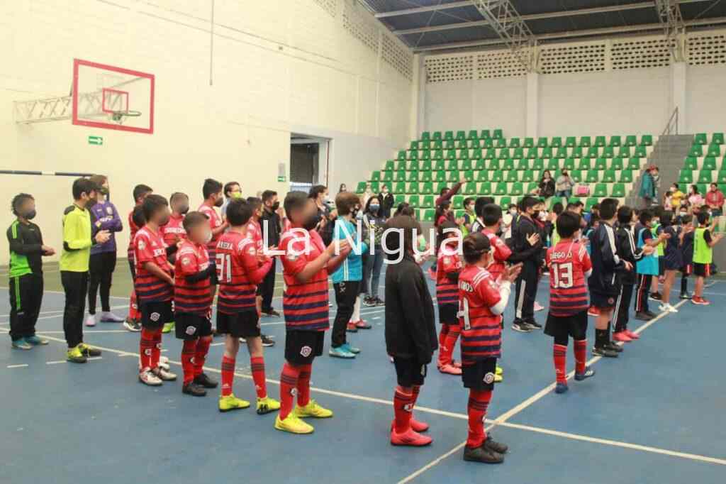Realiza Comude competencia deportiva infantil