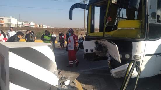 30 lesionados deja CHOQUE de autobús sobre la #México-#Pachuca