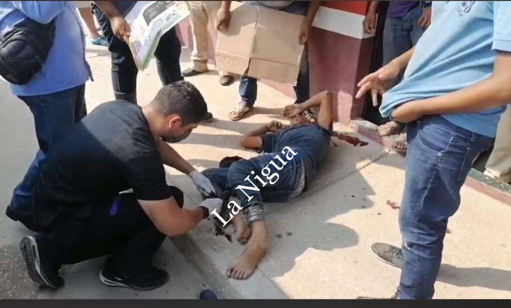 Veloz motociclista atropella a joven en Las Choapas