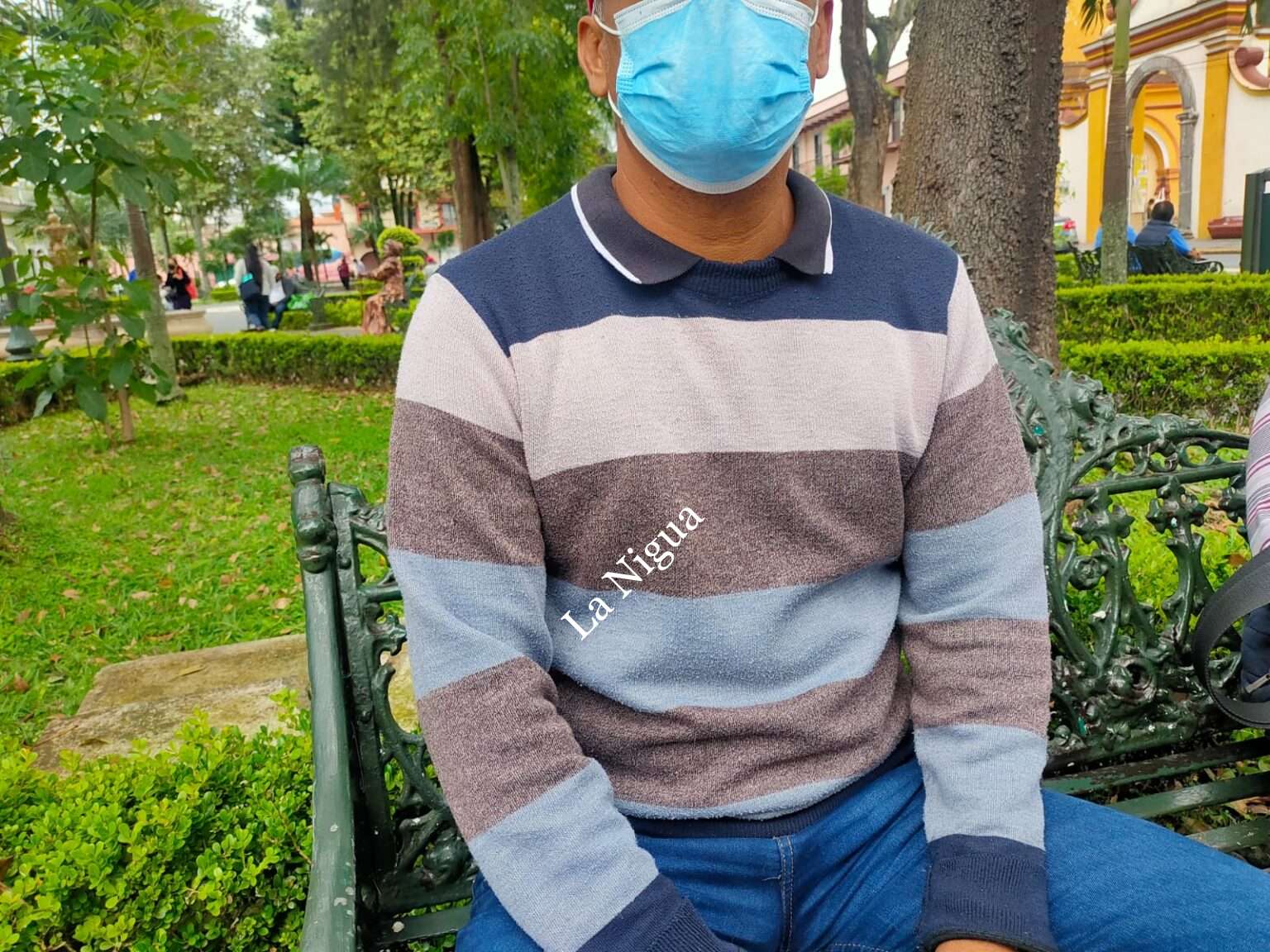 Niega maestro vender droga en escuela.