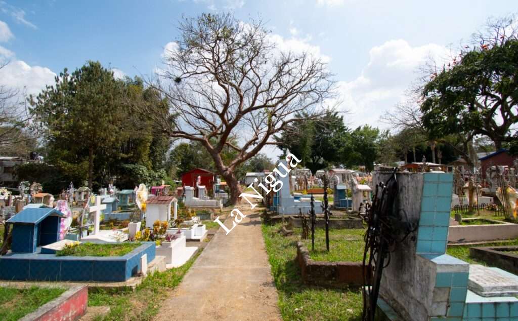 Prepara Ayuntamiento cementerios y estrategia de seguridad para recibir a ciudadanos por Día de Muertos