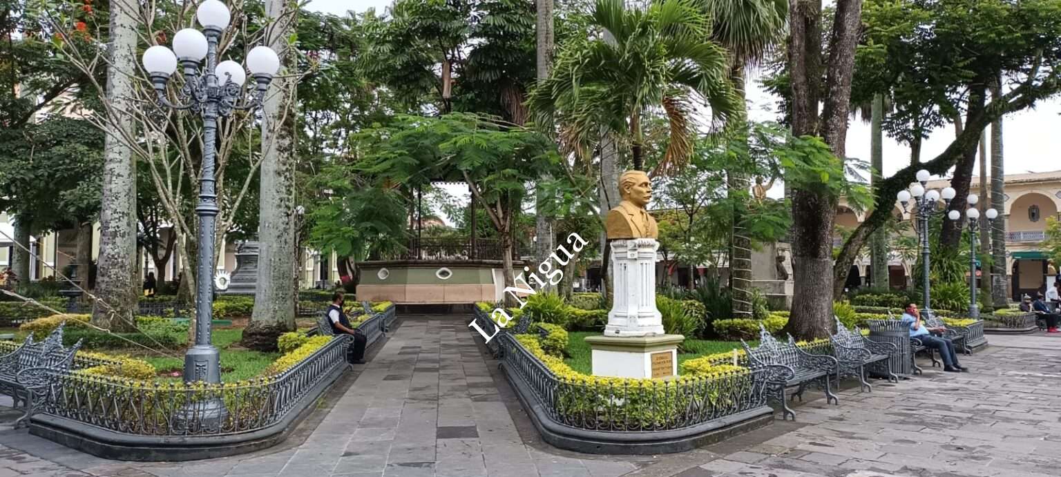 Continuarán el lunes trabajos de mantenimiento del Parque 21 de Mayo