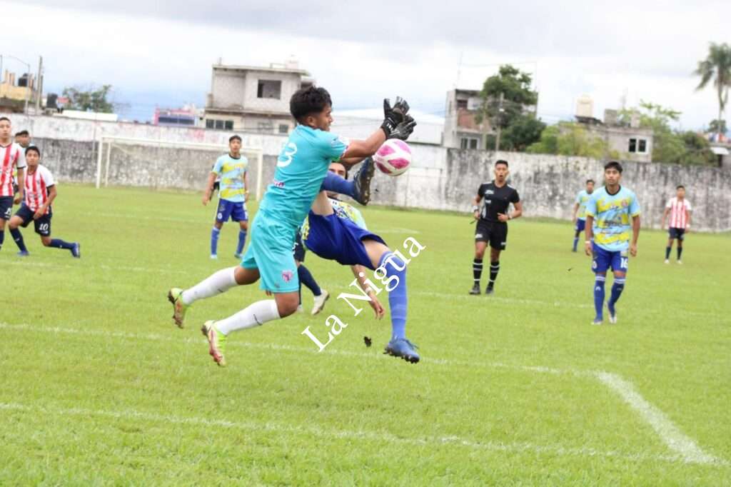 CABALLEROS DE CÓRDOBA GOLEÓ AL F.C. LOS ÁNGELES ES SEGUNDO *Goles de HH, Edu Martínez y Trinidad