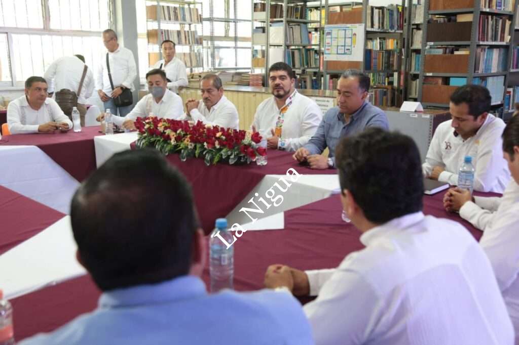 Zenyazen presidió reunión con directivos de CETis y CBTis de la región de Las Montañas
