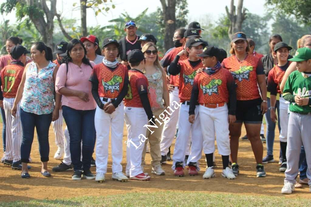 Providencia recibe a la 30Caballeros en la 13-14 años