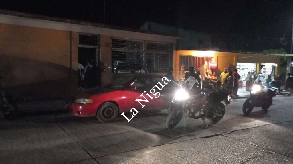 A punta de pistola intentan asaltar a familia en Las Choapas