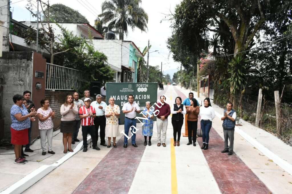 Se reduce rezago de infraestructura social en Monte Salas con pavimentaciones