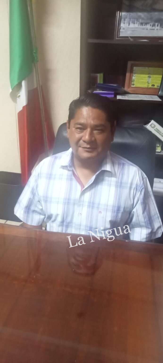 AL 50% AVANCE DEL TANQUE DE ALMACENAMIENTO DE AGUA