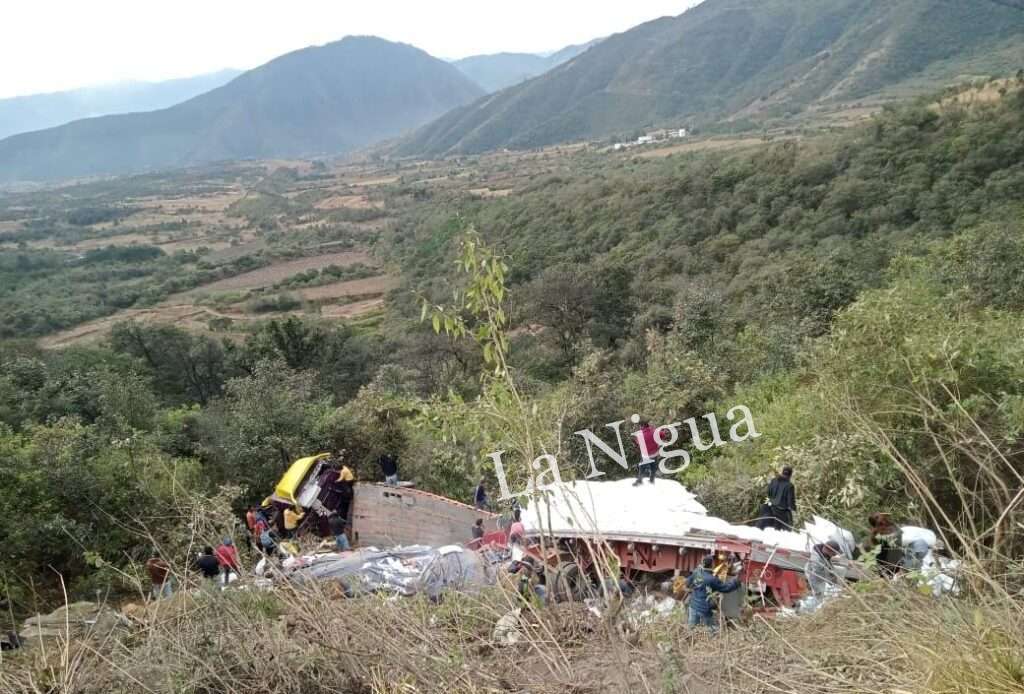 56 PEREGRINOS SE ACCIDENTARON EN LA MEXICO PUEBL