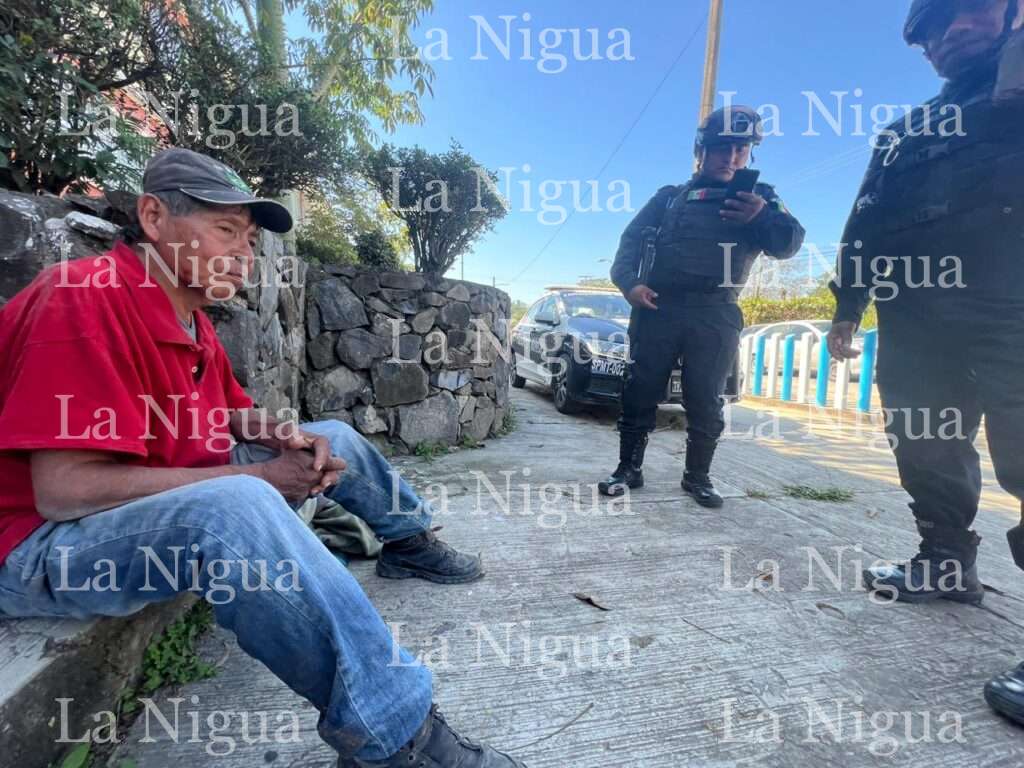 Hombre que dormía en una cuneta moviliza a cuerpos de seguridad