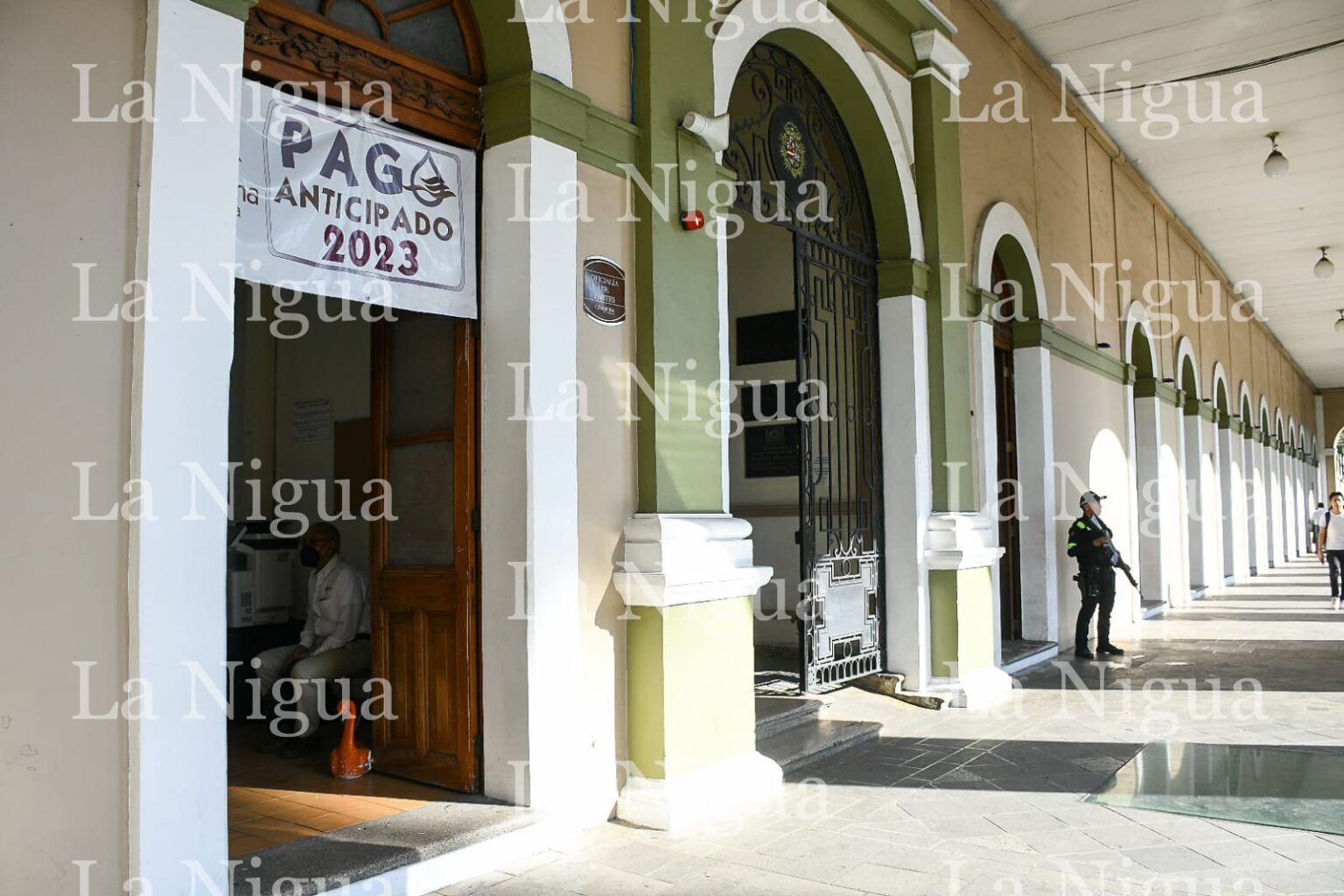 Mantiene Hidrosistema caja de cobro en bajos del Palacio Municipal