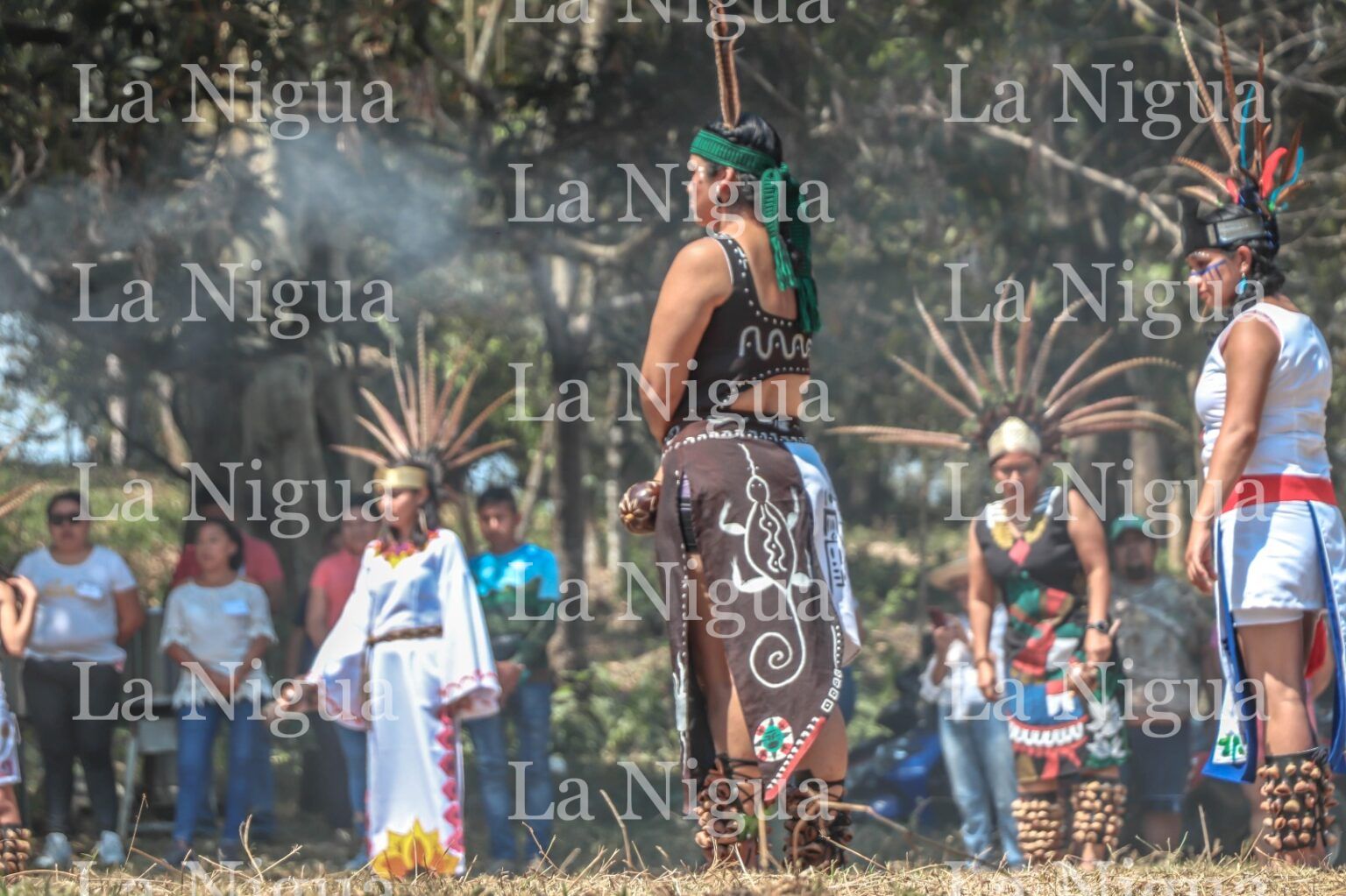 Agradecen a la madre tierra en el río Atoyac