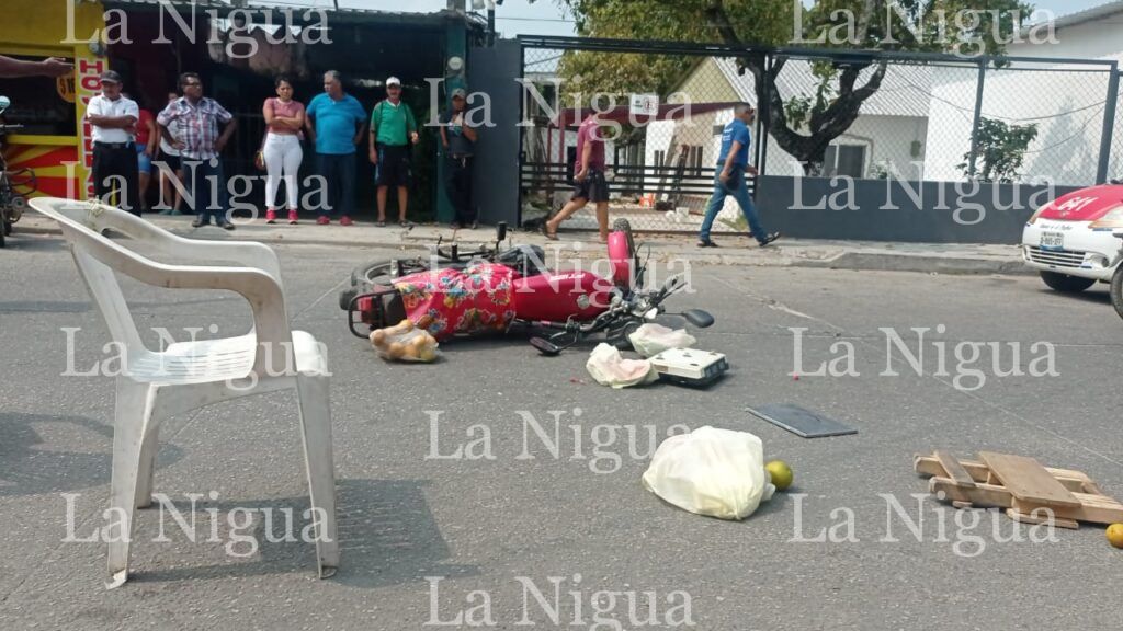 Una lesionada deja como saldo choque de motos en Las Choapas