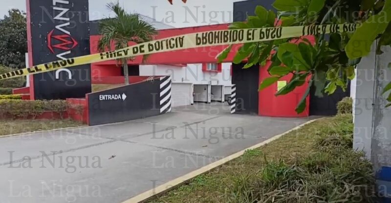 Fallece una persona de un automóvil en auto hotel de Martinez de la Torre