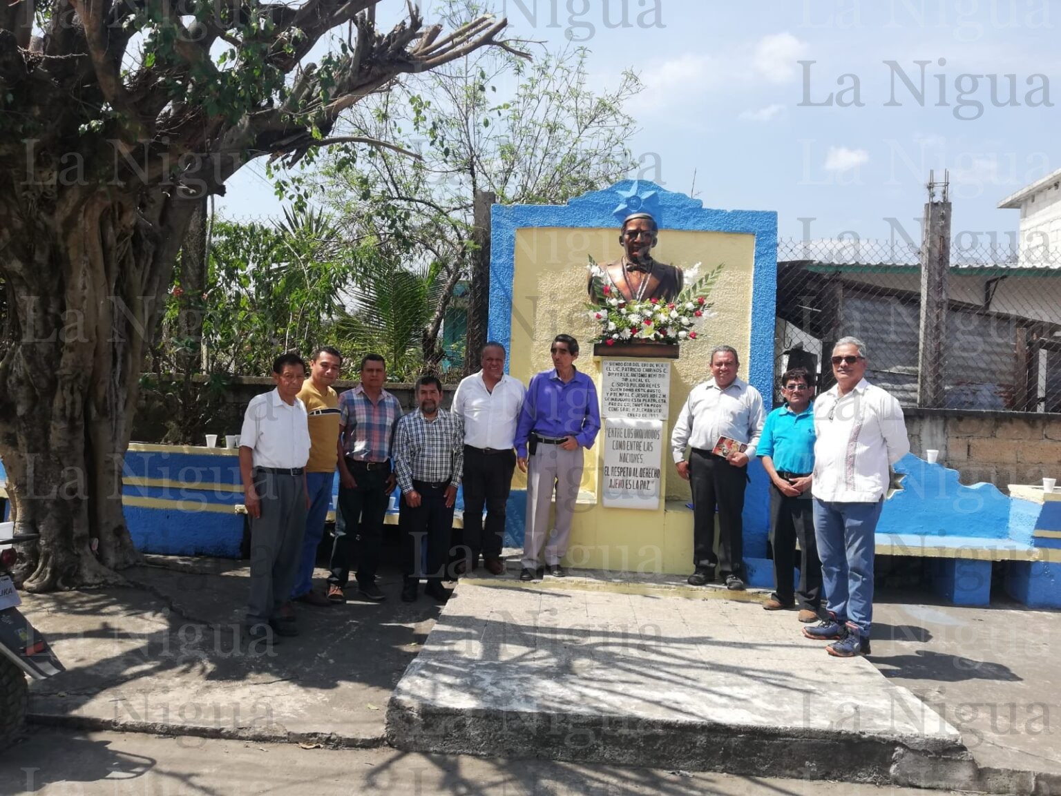 Conmemoran natalicio de Benito Juárez en Atoyac