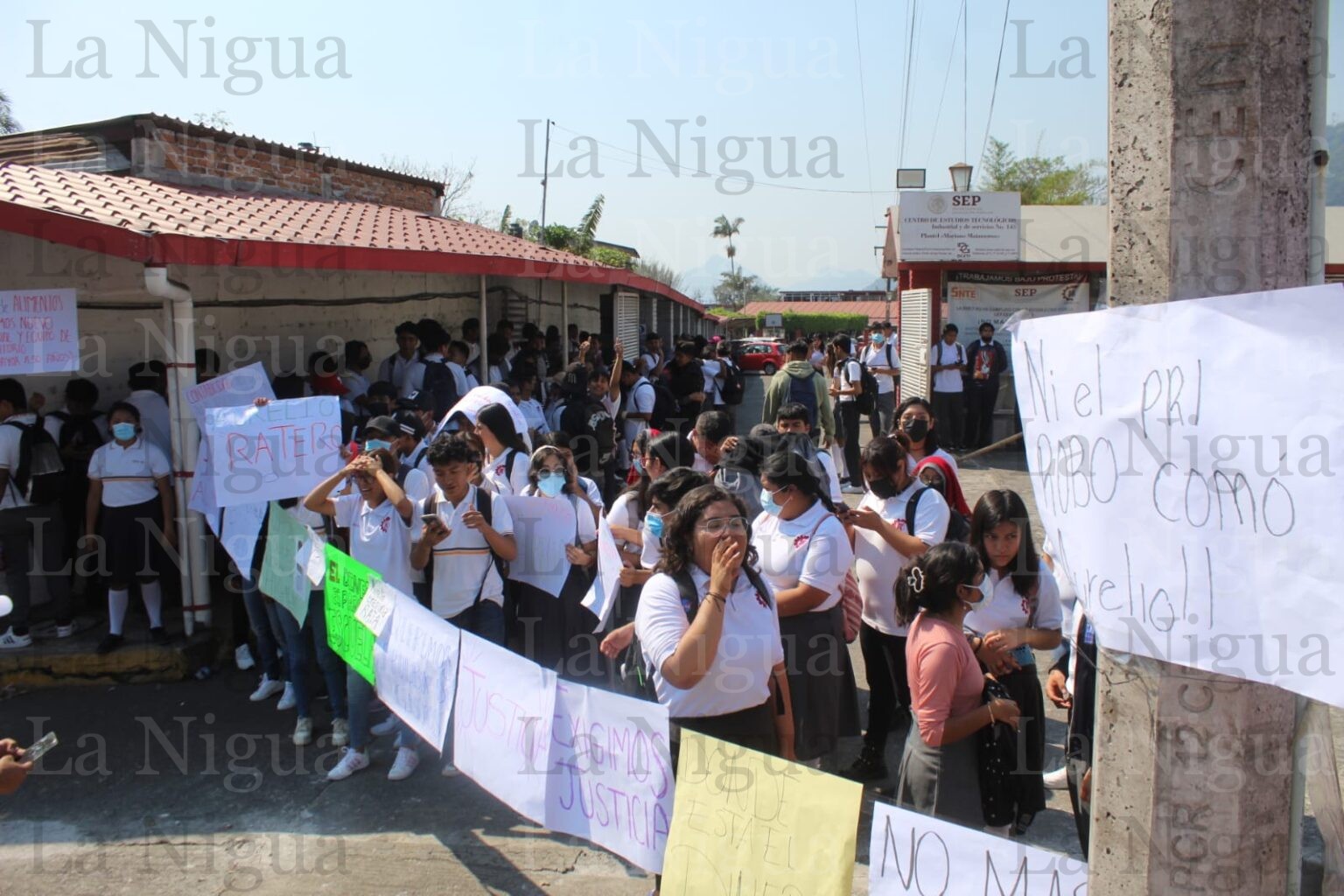 Piden salida de director del Cetis 143 de Fortín