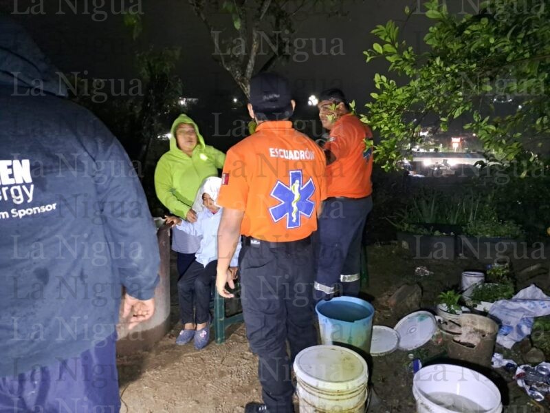Derrumbe, por intensas lluvias; deja dos lesionados en Papantla